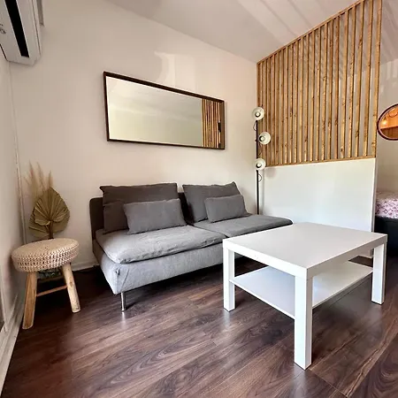 Cosy Sur Le Port D'hyeres *