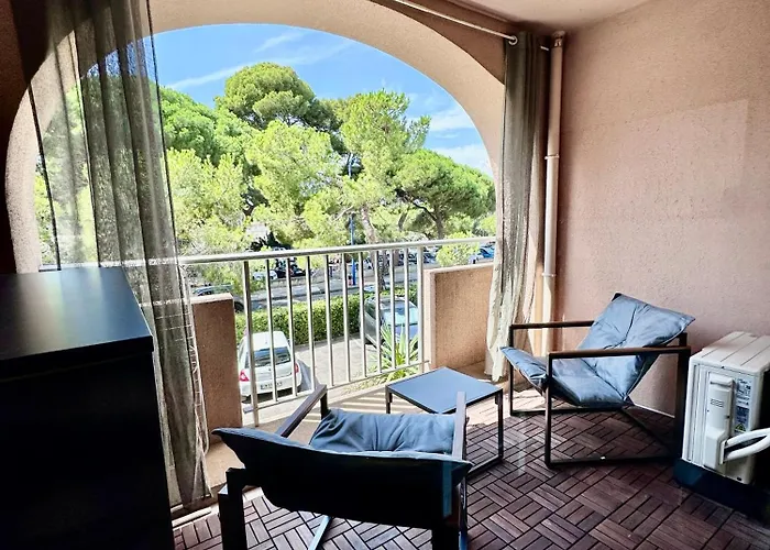 Cosy Sur Le Port D'hyeres Apartment *